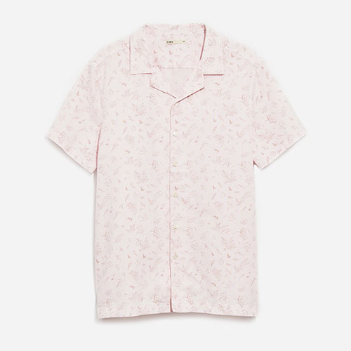 Model and DJ Ella Darr wears the O.N.S clothing Rockaway Print Shirt